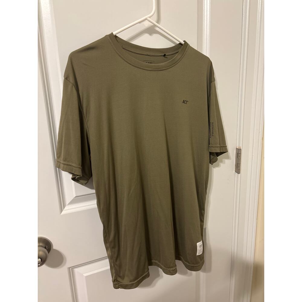 Men’s ACT running workout shirt sz L BioPerf plant based nylon green khaki